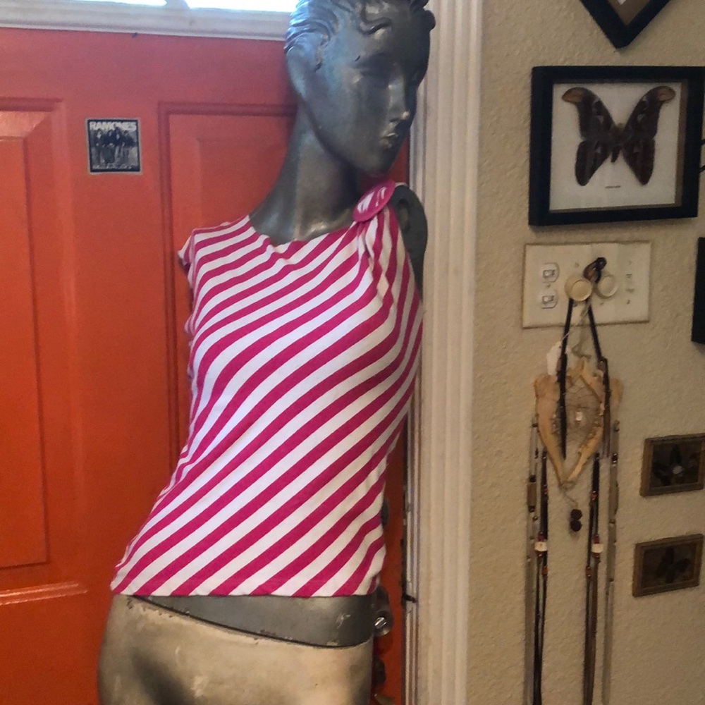 80s styles sleeveless T-shirt